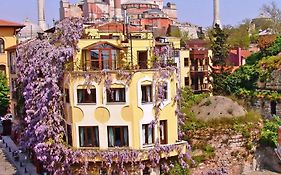 Hotel Empress Zoe